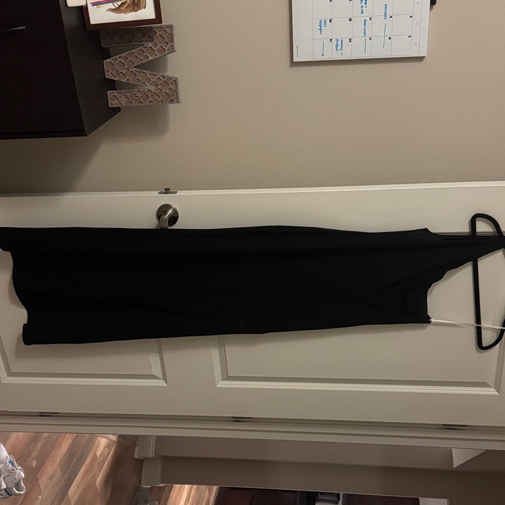 Lulu's One Shoulder Black Dress